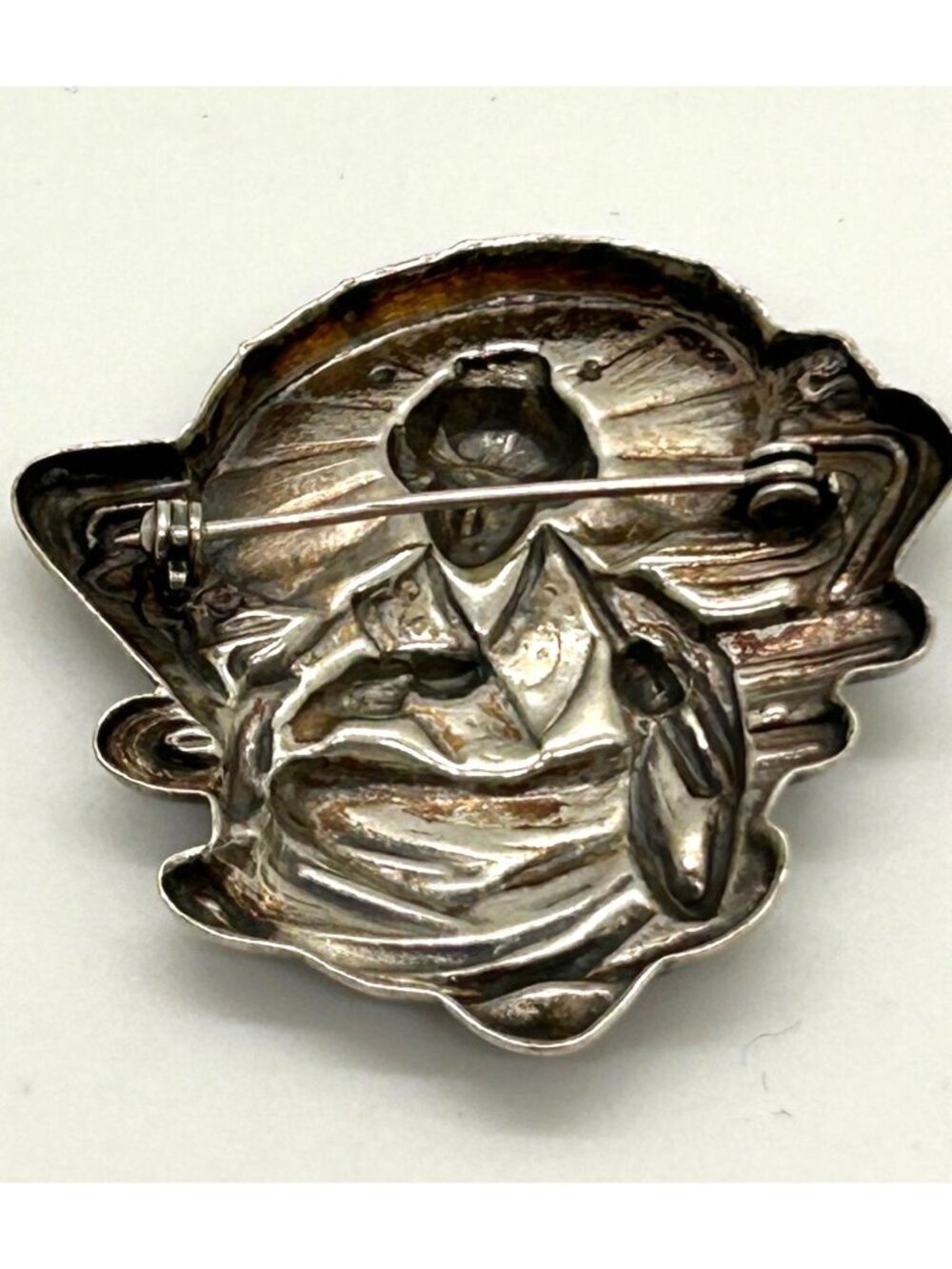 Vintage Japanese Geisha Brooch Pin Repoussé Parasol Silver-Tone Art Deco Asian - Picture 4 of 7
